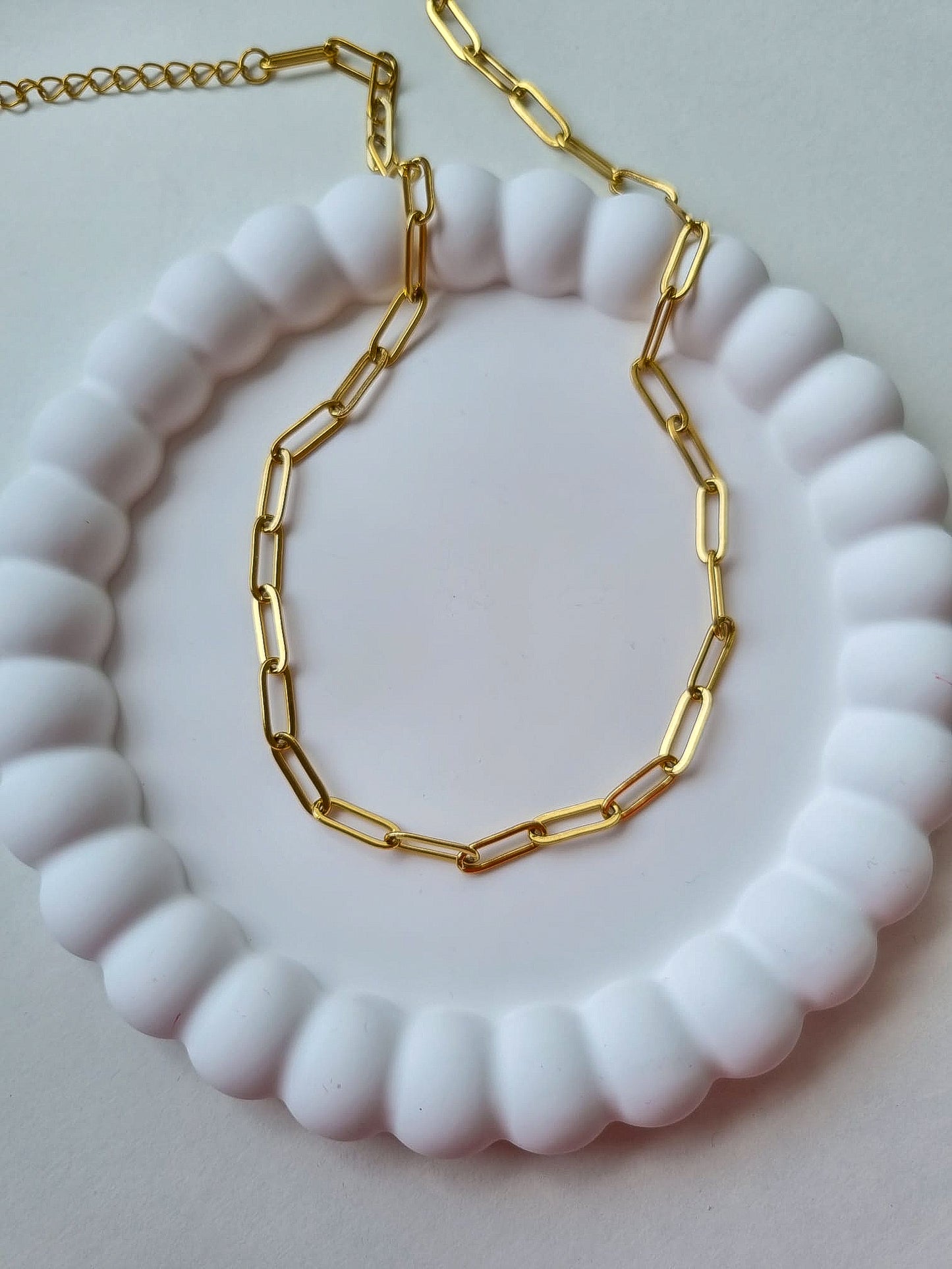 PAPERCHAIN NECKLACE