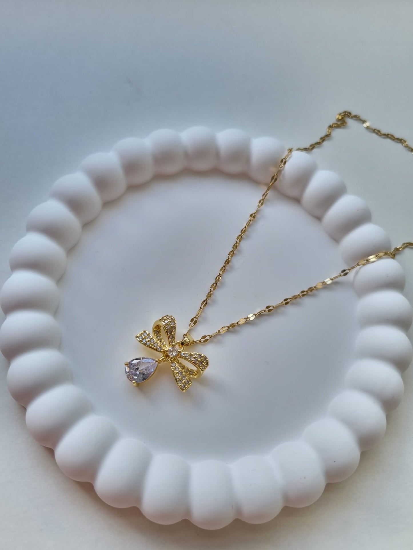 HALLIE NECKLACE