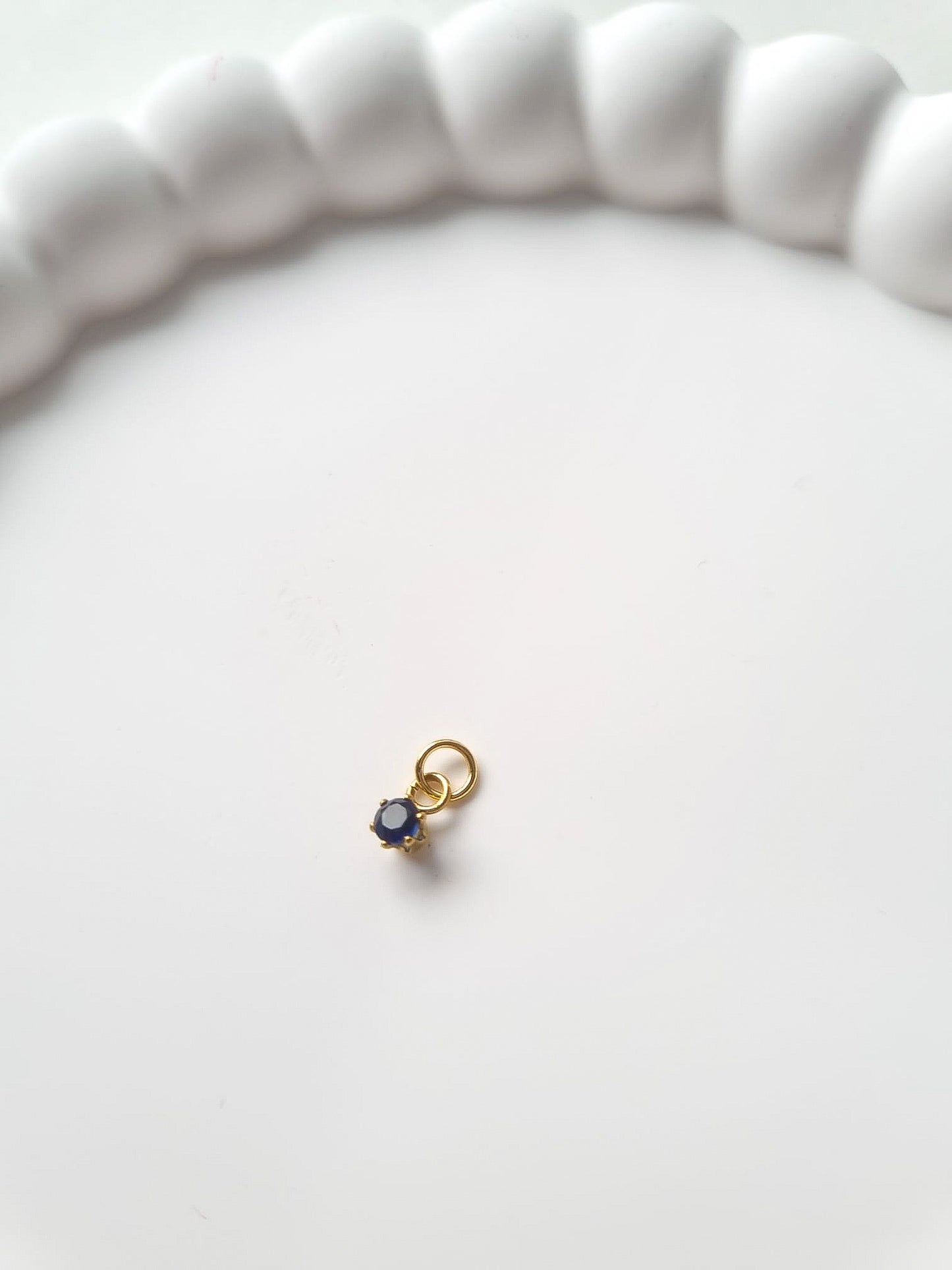 CIRCLE BIRTHSTONE CHARM - SEPTEMBER