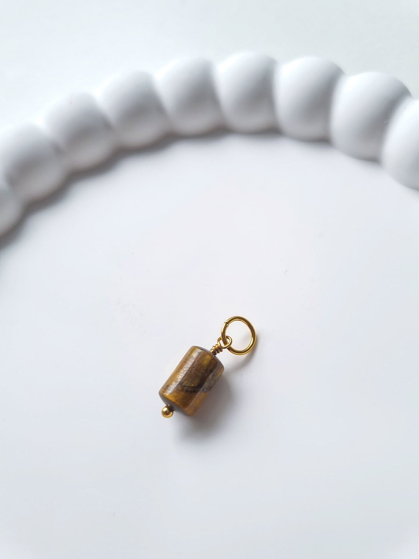 BROWN BEAD CHARM