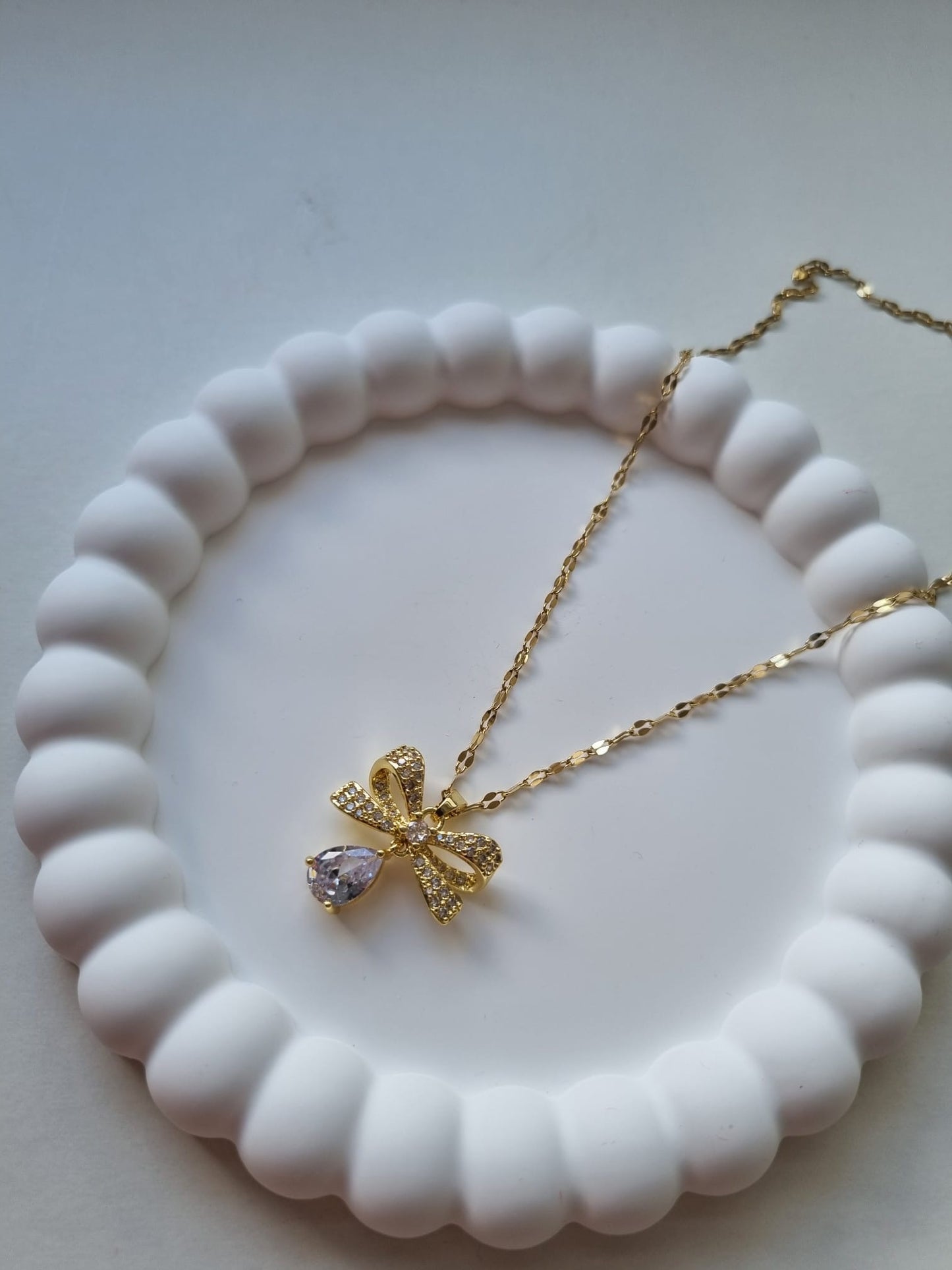 HALLIE NECKLACE