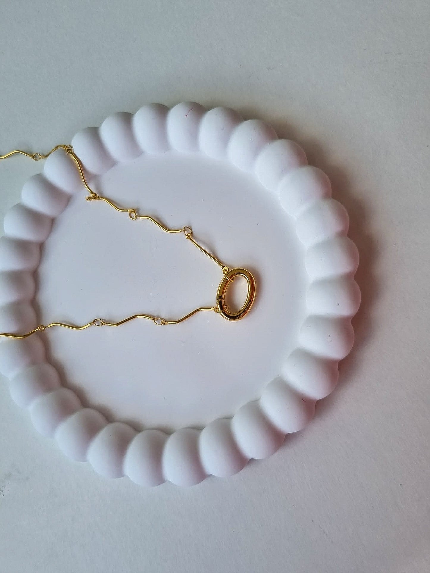 WAVY CHAIN