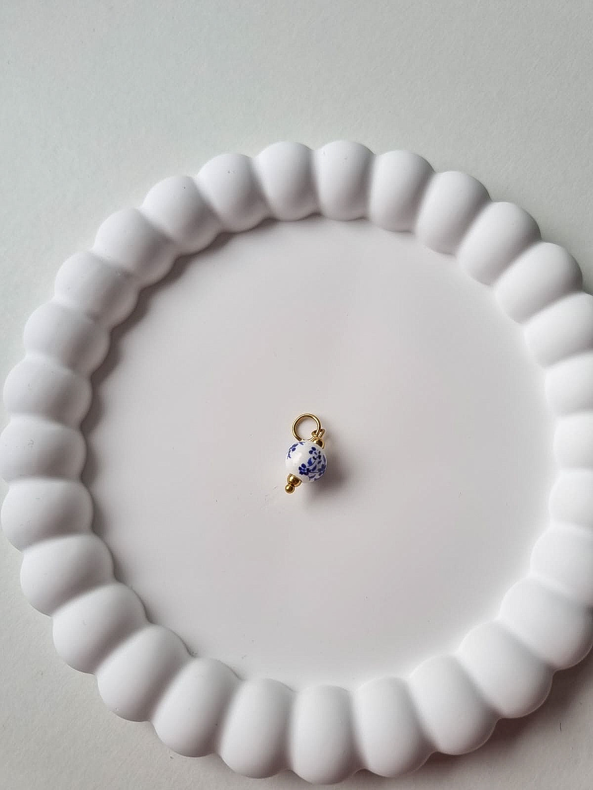 ROUND PORCELAIN CHARM