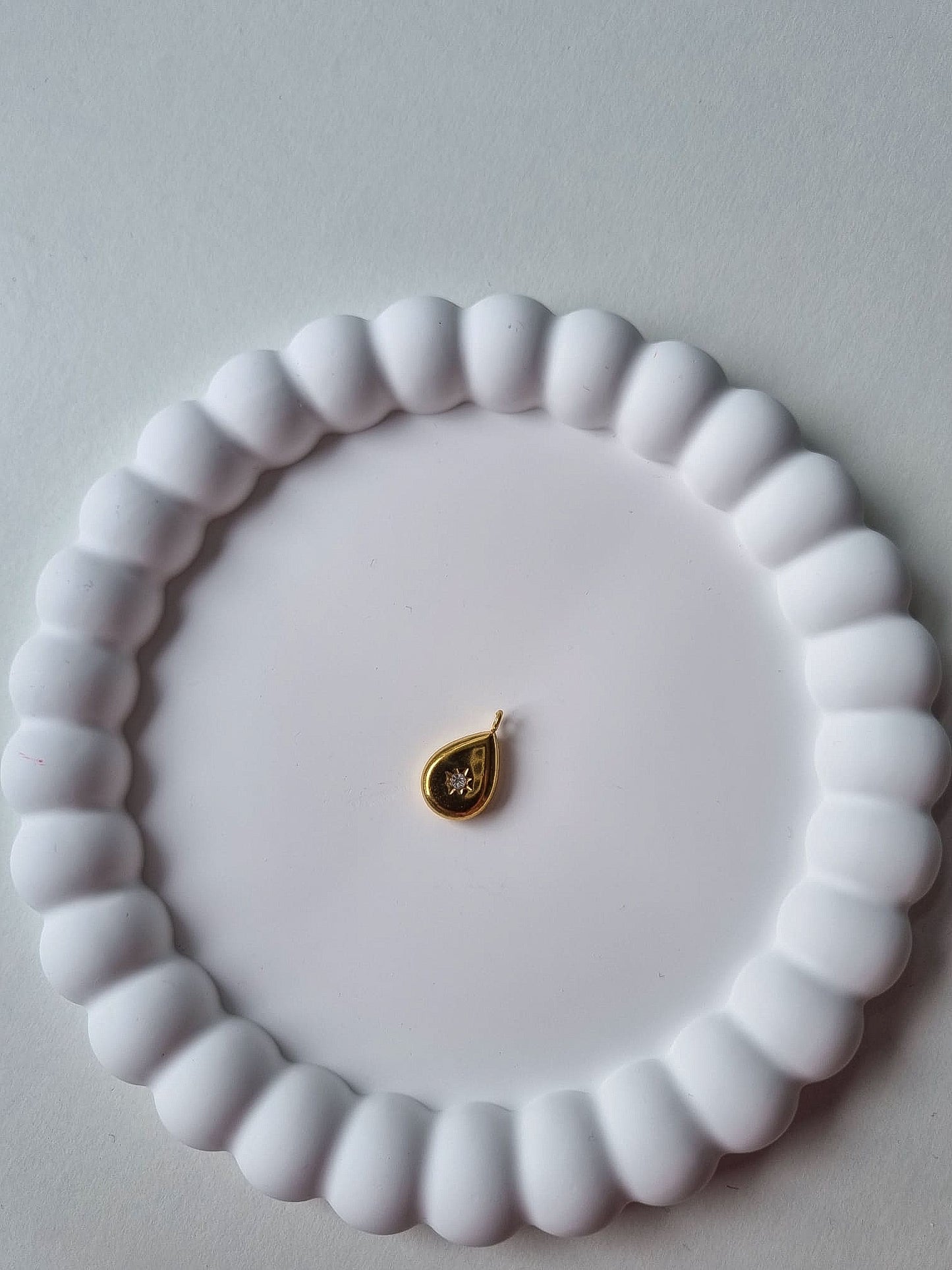 GOLD TEARDROP CHARM
