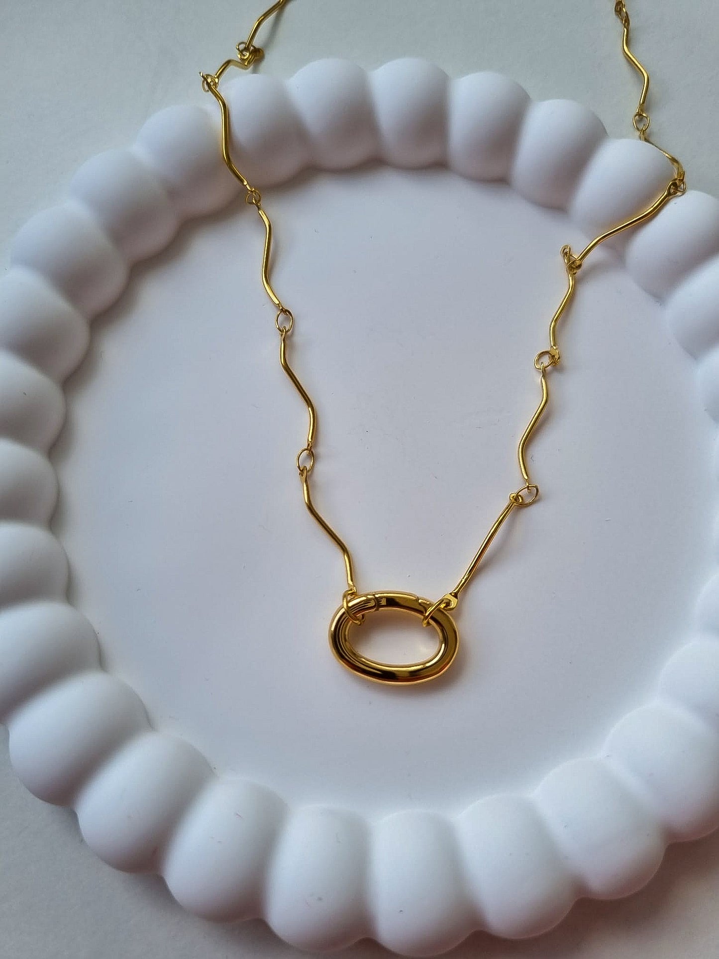WAVY CHAIN