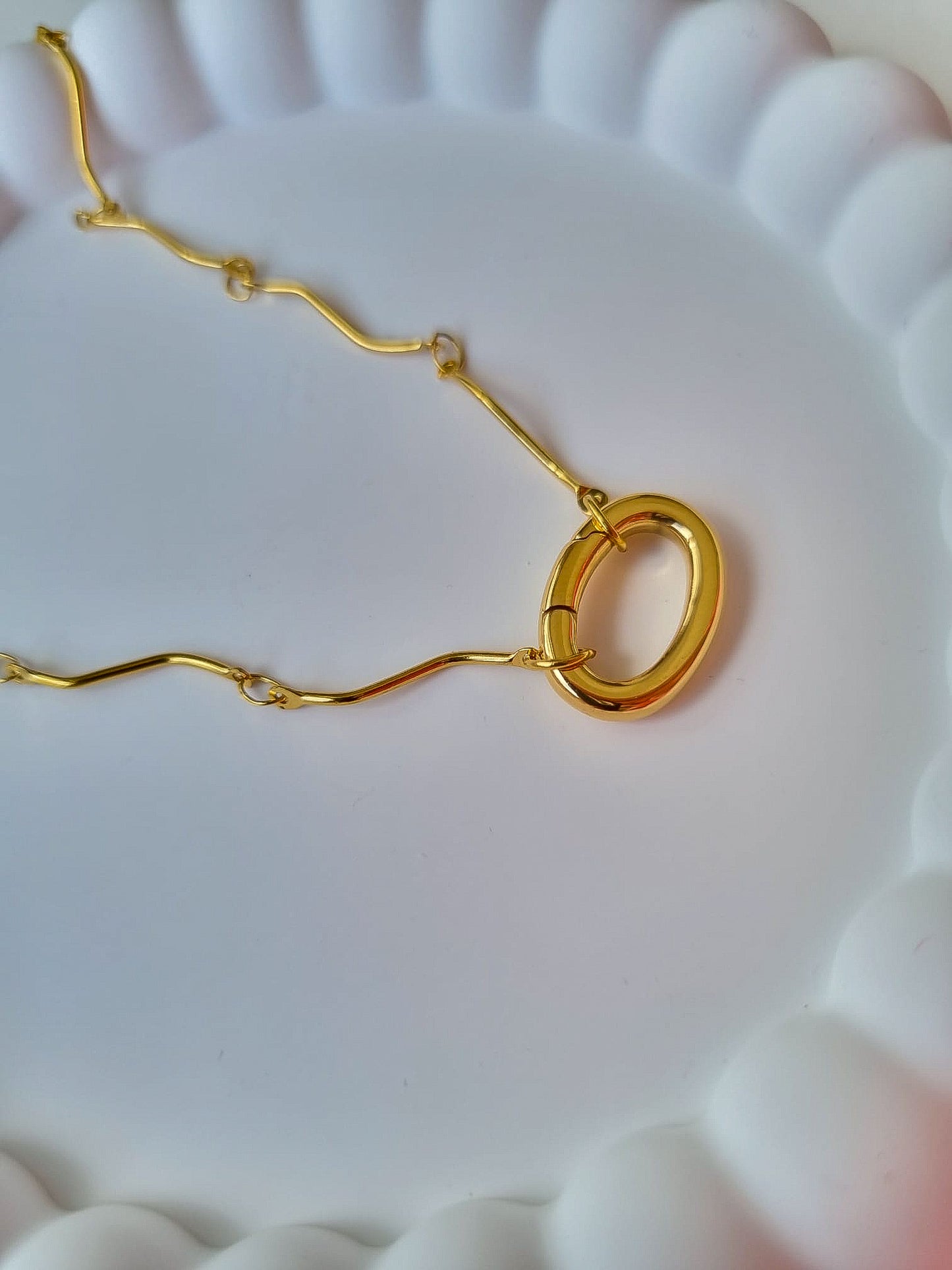 WAVY CHAIN