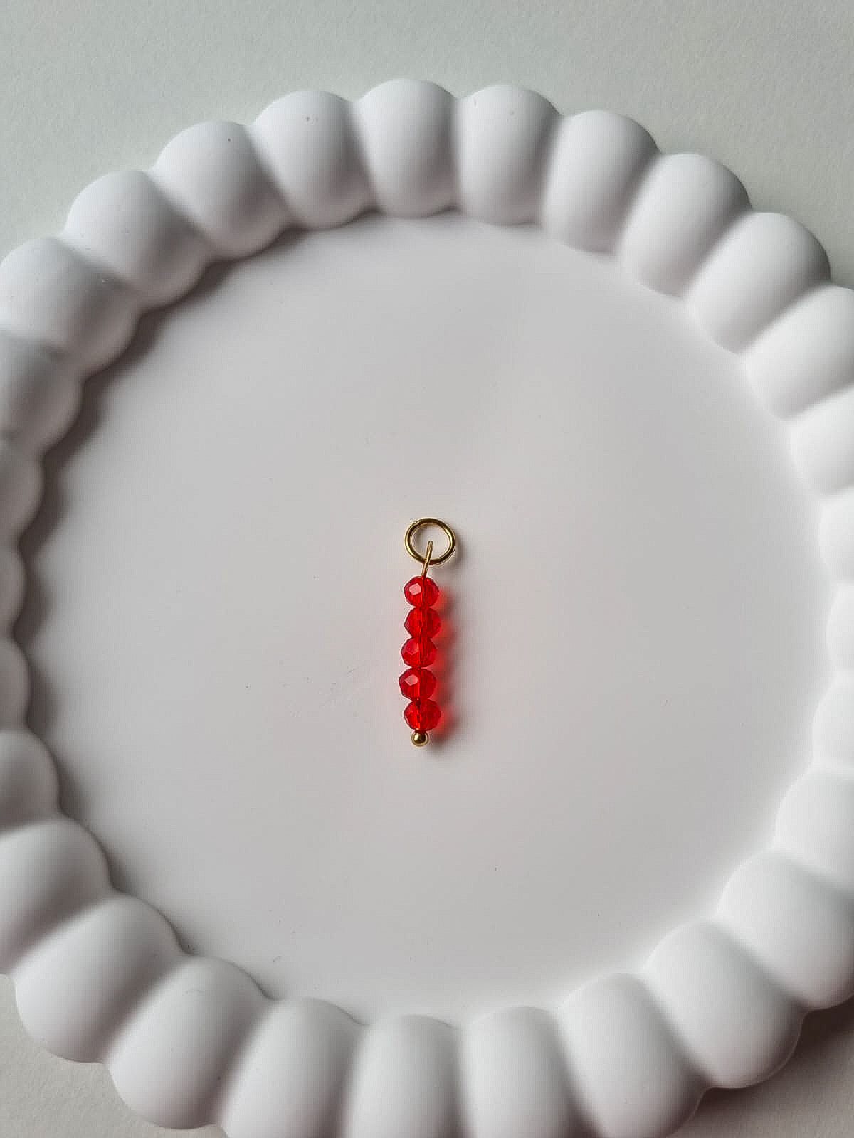 RED FOUR BEADS CHARM