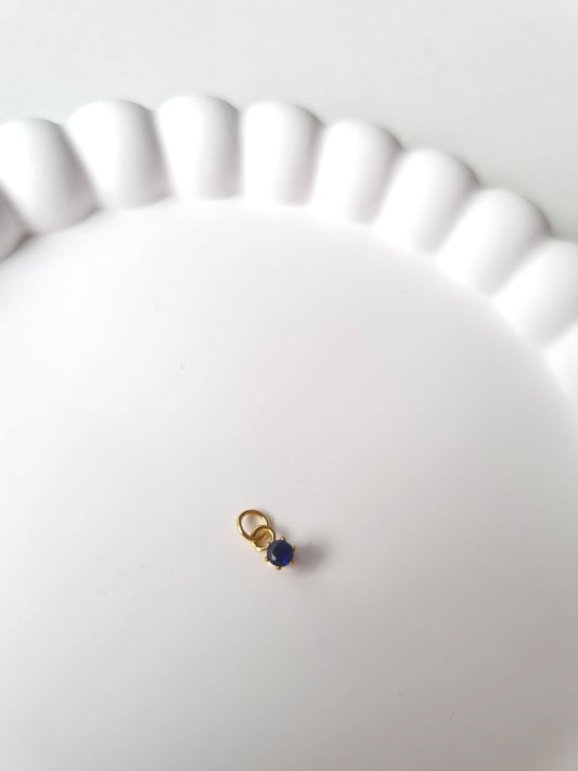 CIRCLE BIRTHSTONE CHARM - SEPTEMBER