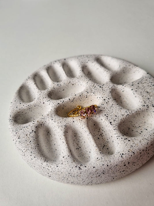 GWITHIAN THREE STONE RING