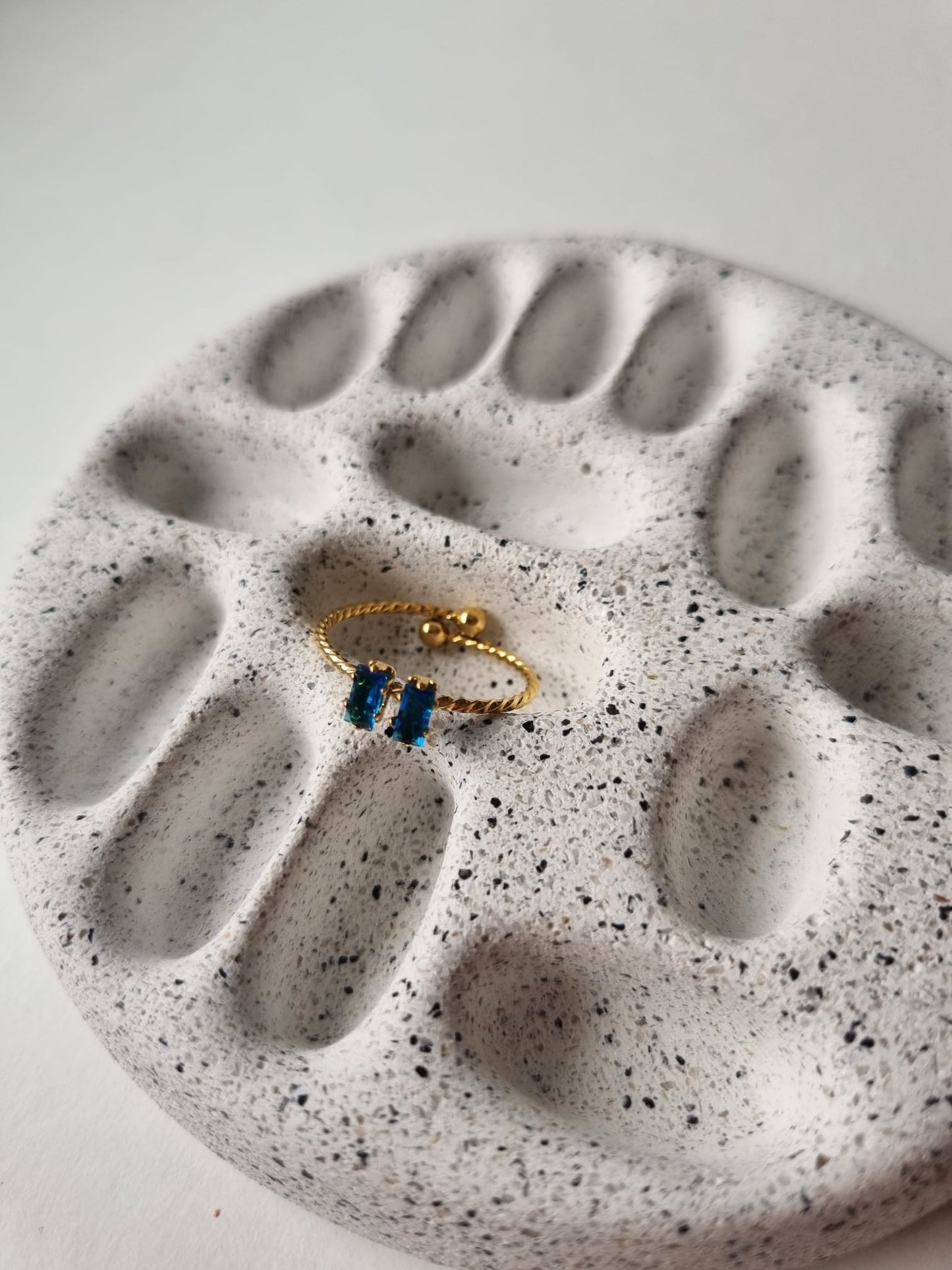KYNANCE TWO STONE RING