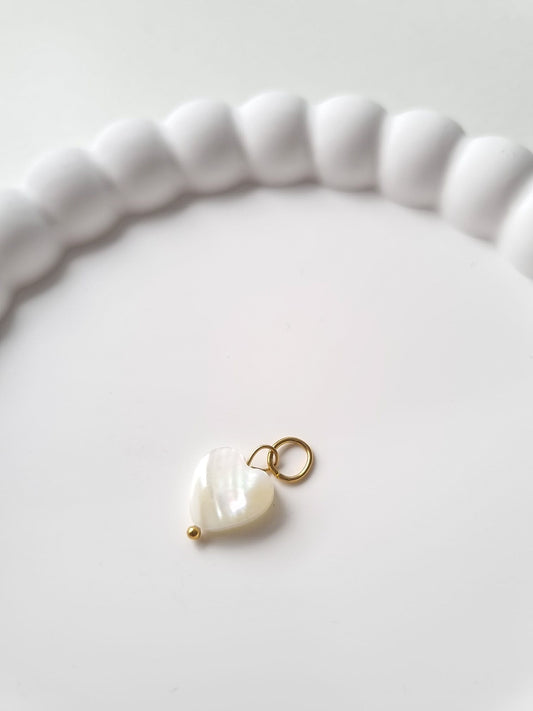 PEARL HEART CHARM